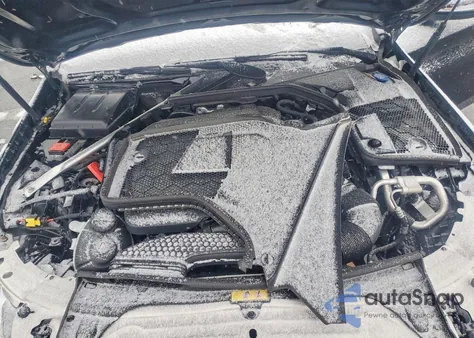 2019 Mercedes-Benz C 300 4Matic z USA, uszkodzony, nr VIN 55SWF8EBXKU313254